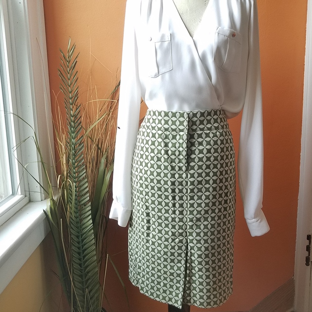 Ann Taylor Loft Green Patterned Skirt 6